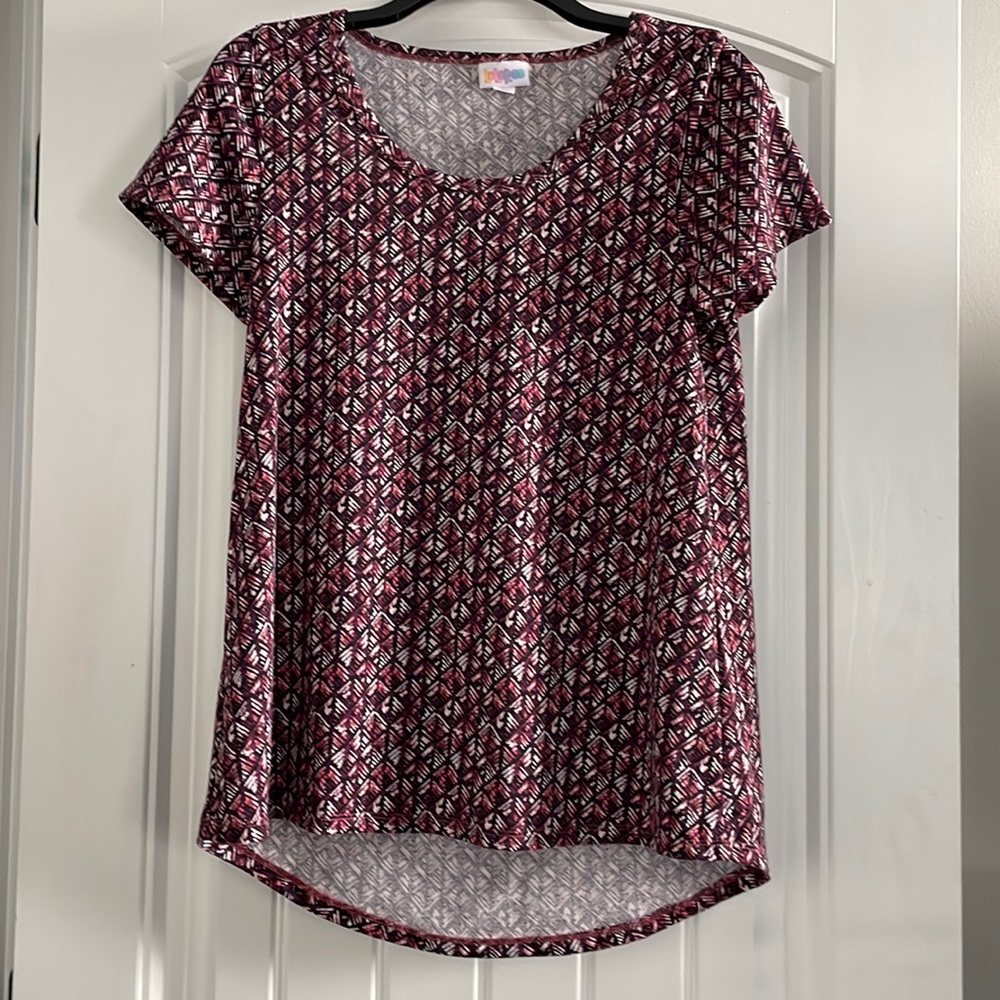 Lularoe Aztec pattern deep red/purple tee shirt